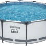 Bestway Stahlrahmen-Pool Set Steel Pro Max, Ø 366 cm, gefüllt mit Wasser.