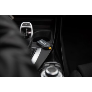 Schellenberg Funk-Handsender Smart Drive 4-Kanal im Auto, Garagentorantrieb Steuerung.