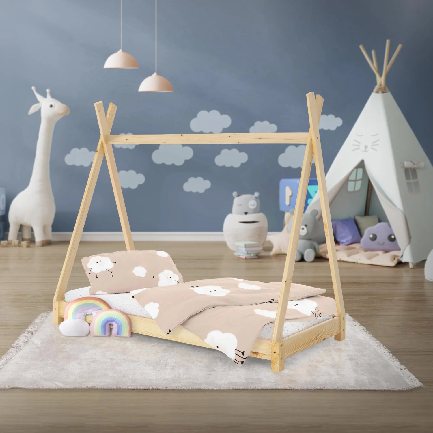 ML-Design Kinderbett Tipi 70x140 cm, Naturholz mit Lattenrost und Wolken-Bettwäsche.