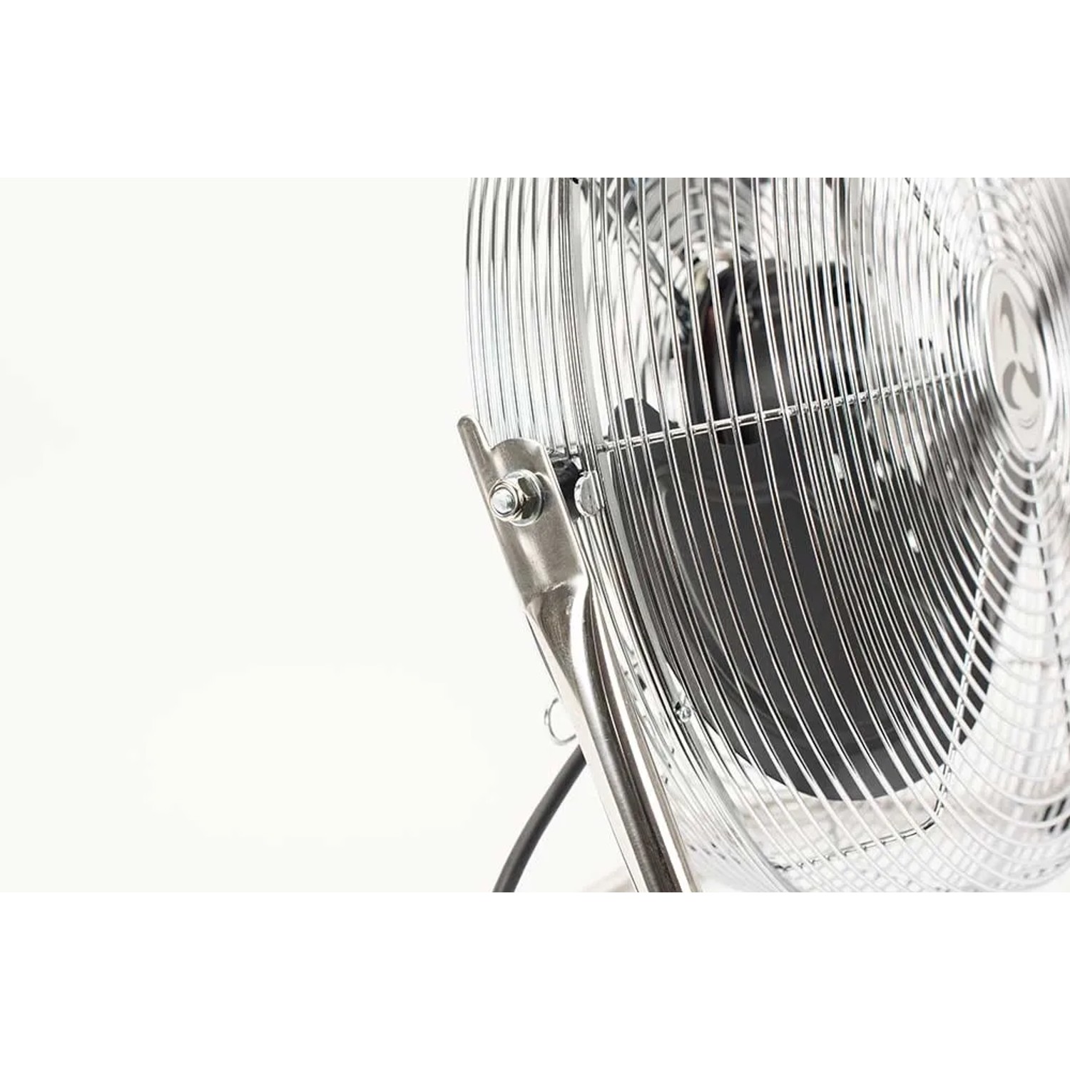 CASAFAN Bodenventilator Windmaschine Speed 40-G CH IP20, Chromoptik, Detailansicht.