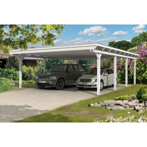 Weißer Skan Holz Doppelcarport Emsland mit zwei parkenden Autos im Garten.