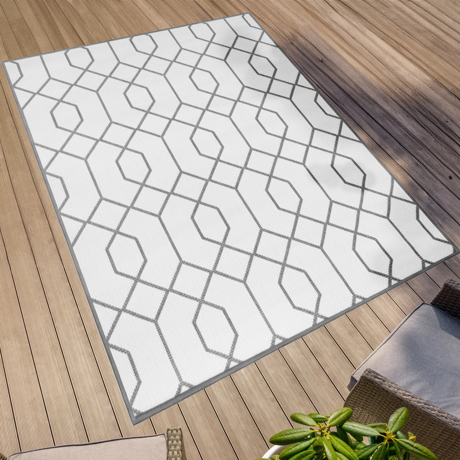 Primaflor In- & Outdoorteppich Reverso Geo River Grau, 160x220 cm, mit geometrischem Muster.