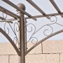 DELUKE Rosenbogen EBBE: Detail der anthrazitfarbenen Metall-Rankhilfe mit geschwungenen Ornamenten für den Garten.