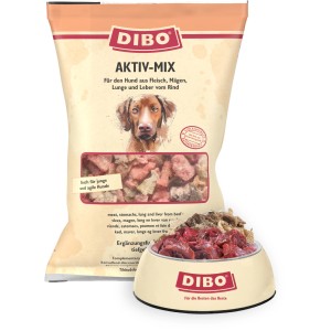 Dibo Hunde-Barf Aktiv-Mix 2kg: Frostfutter mit Fleisch, Lunge, Leber vom Rind im Beutel und Hundenapf.