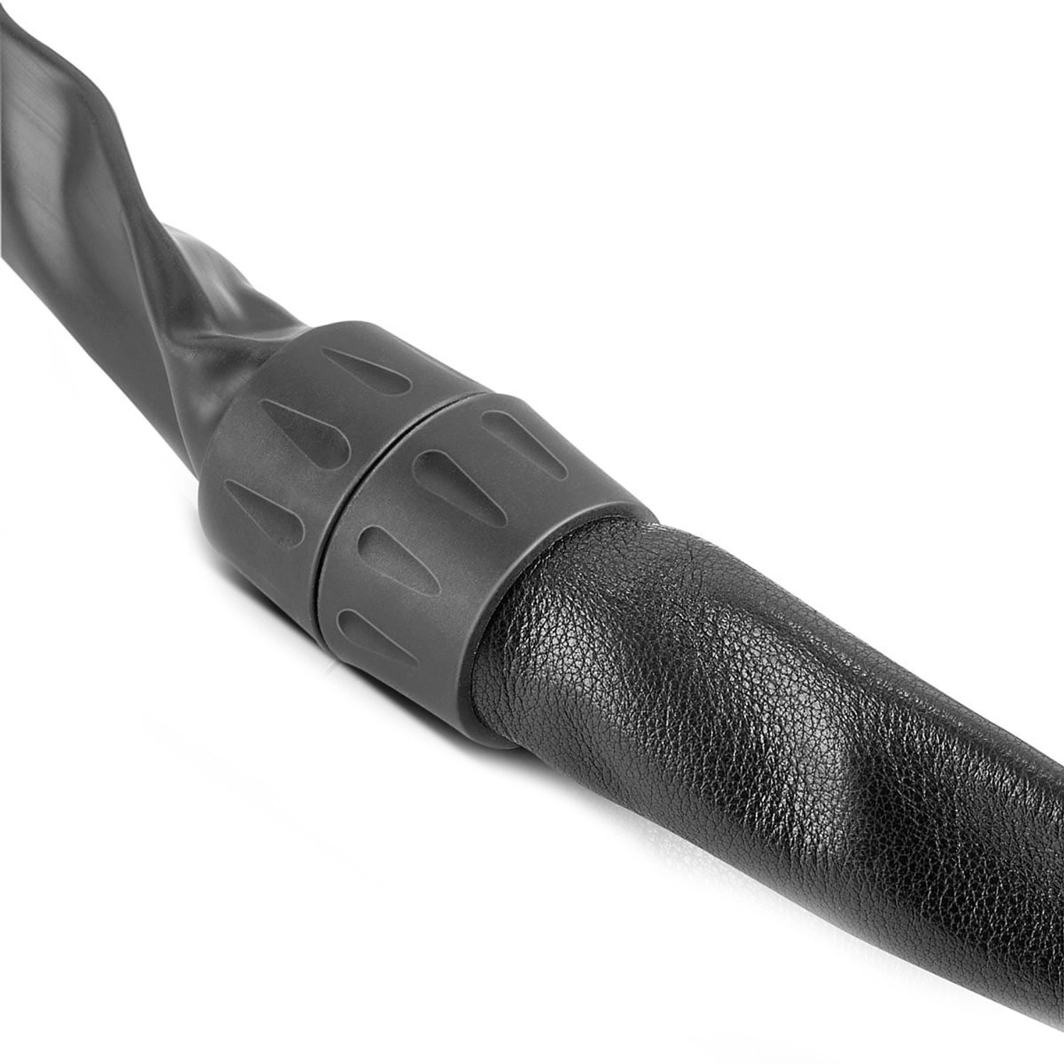 STAHLWERK Plasmaschneidbrenner AG-60 mit Leder-Schlauchschutz, Detailaufnahme.