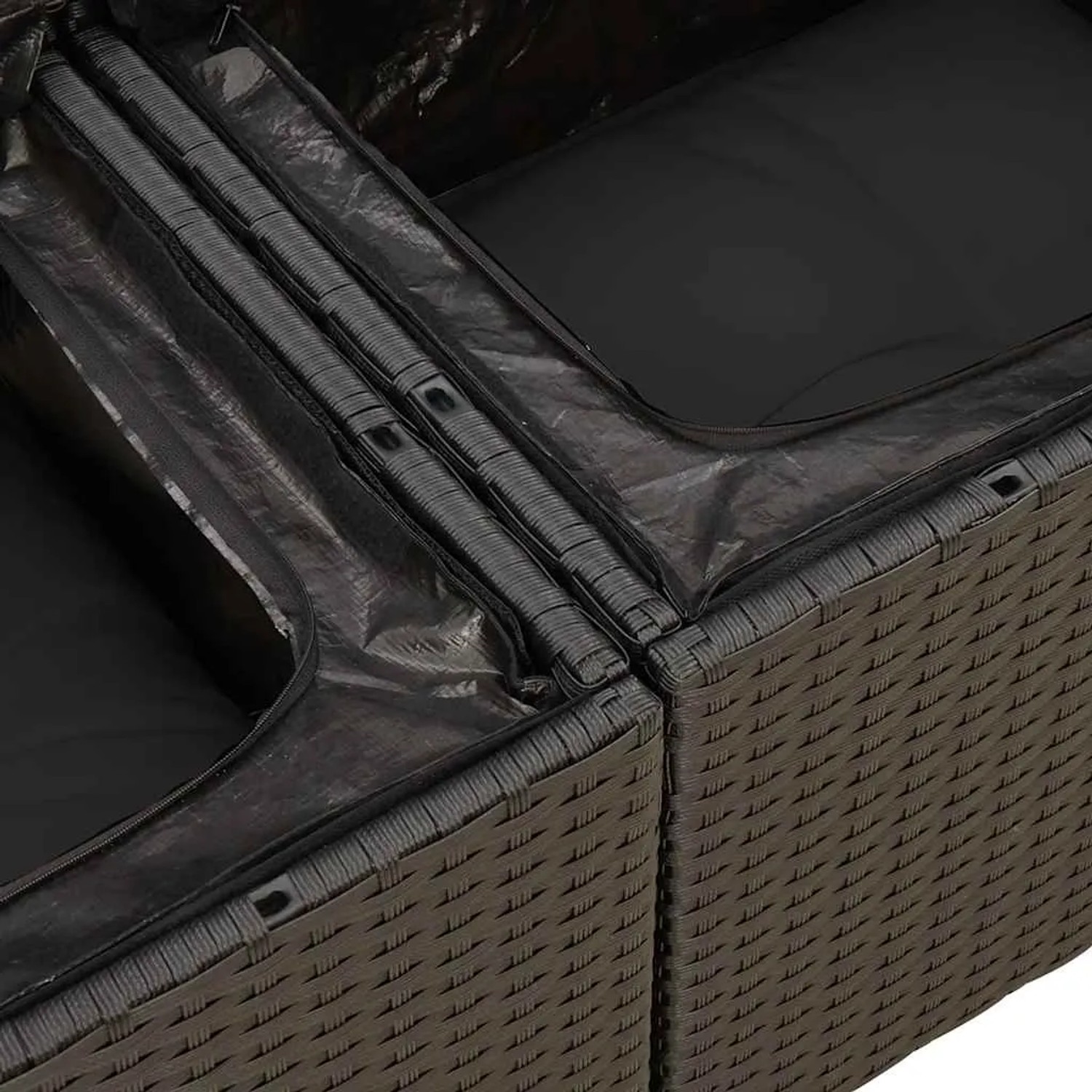 Schwarze vidaXL Garten-Sofagarnitur aus Polyrattan mit wasserfestem Stauraum unter den Sitzen.