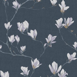 Laura Ashley Vliestapete Magnolia Grove Dusky Seaspray mit Magnolienblüten auf dunklem Grund.