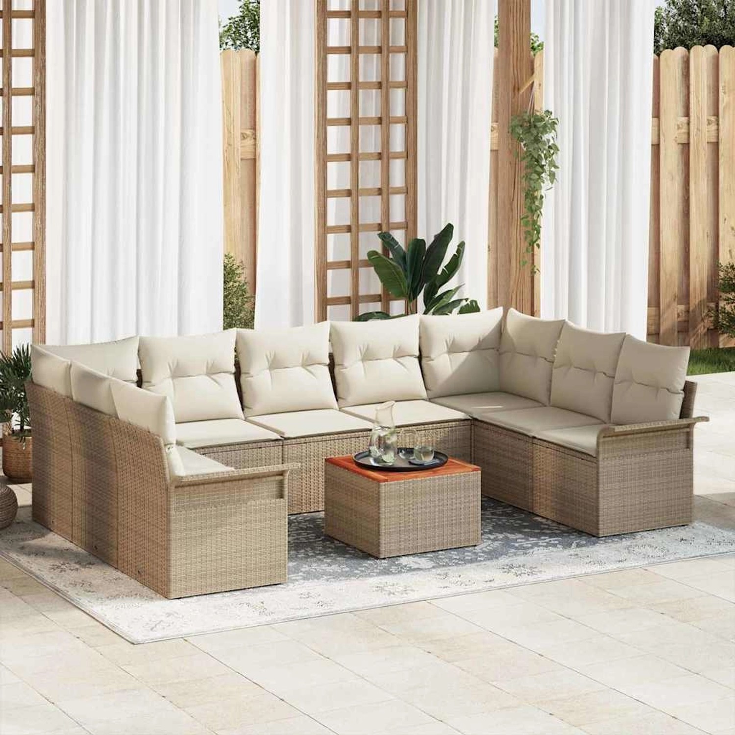 Beiges 10-tlg. vidaXL Garten-Sofa-Set aus Poly Rattan mit Tisch und Auflagen für Terrasse oder Garten.