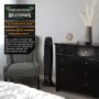 Schwarzer Brandson Turmventilator Silent Eco Green mit Fernbedienung im Schlafzimmer.