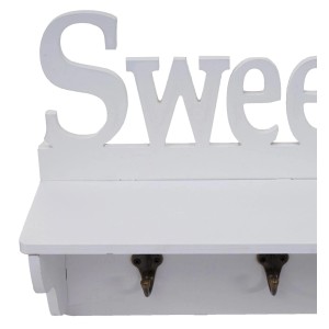 Weiße Wandgarderobe "Sweet Home" mit 4 Haken und Ablagefläche.