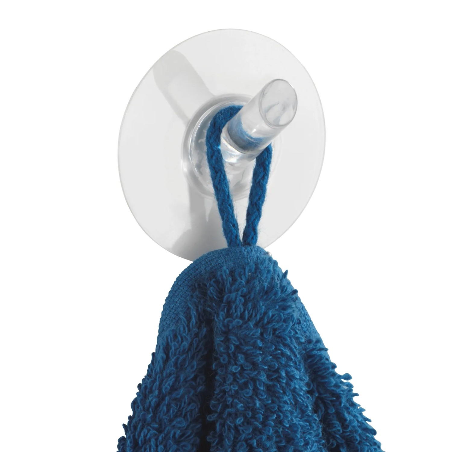 Transparenter Wenko Static-Loc Haken mit blauem Handtuch. Handtuchhalter zur Wandmontage ohne Bohren.