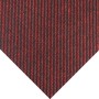 Roter und schwarzer gestreifter Sauberlauf Nordic Stripes. Strapazierfähiger Schmutzfangläufer aus Polypropylen für Flur und Eingang.