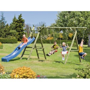 T&J Spielanlage Justus mit Schaukeln, Rutsche (optional) und Strickleiter im Garten.