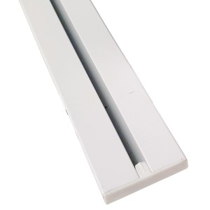 Weiße Bestlivings Gardinenschiene aus Aluminium, 1-läufig, 480 cm (4 x 120 cm).