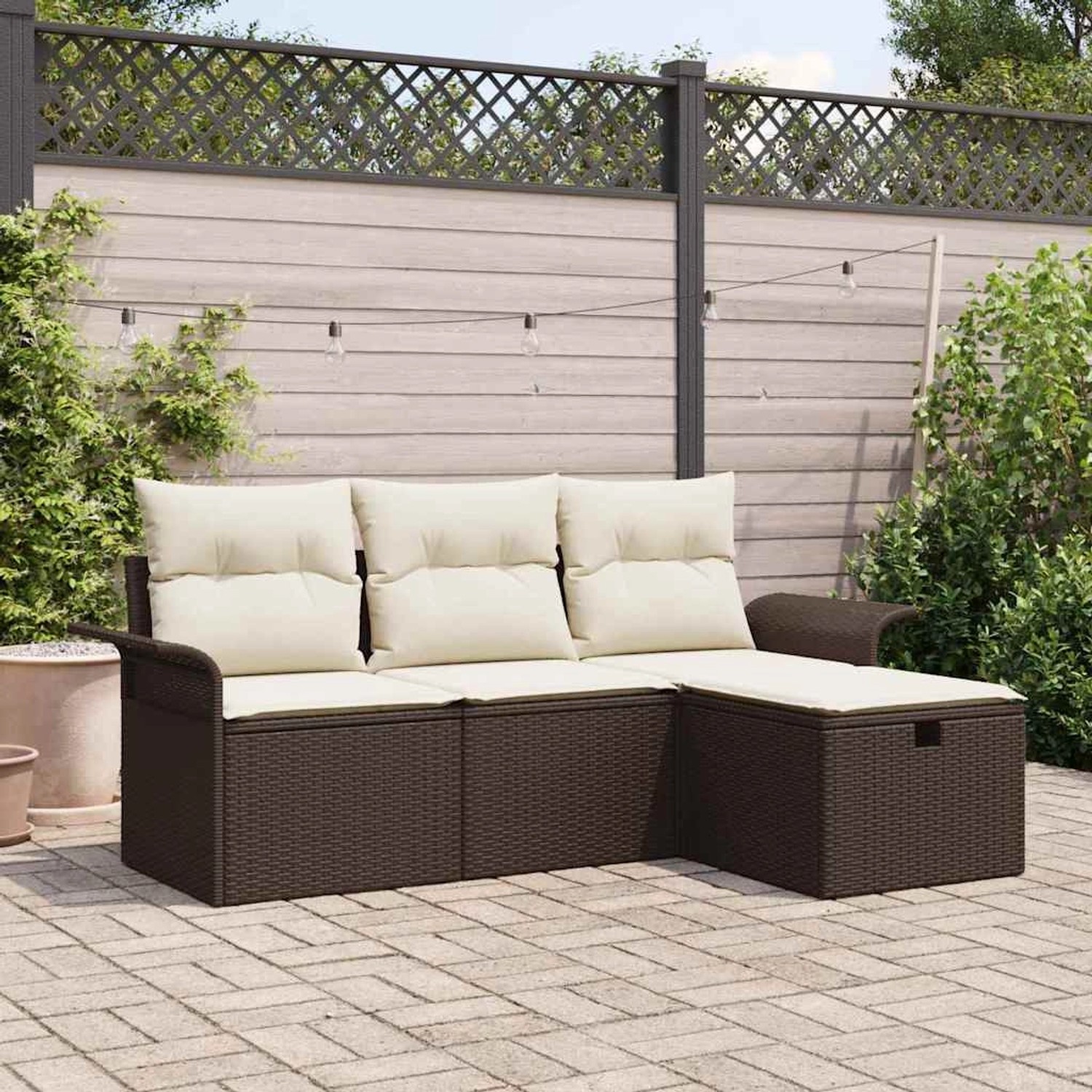 Braunes 4-tlg. vidaXL Garten-Sofa-Set aus Poly Rattan mit Kissen und Stauraum.