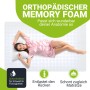 Juskys Topper 160x200 cm: Frau schläft entspannt auf der Matratzenauflage aus Memory Foam.