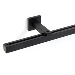 Schwarze Deco-Raum Gardinenschiene Cube, 1-läufig, 180cm, Detailansicht.