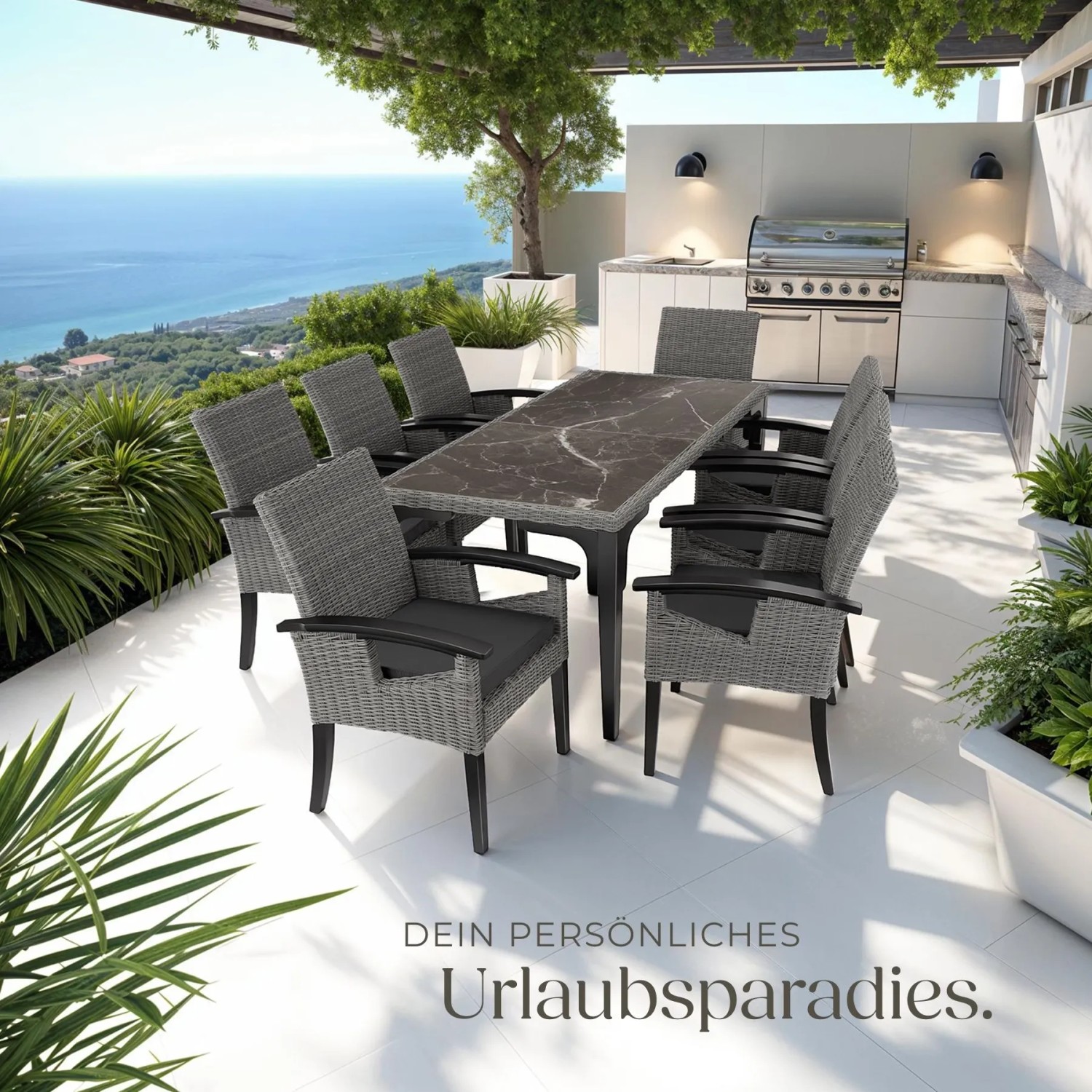 Grauer Rattan Gartenstuhl Rosarno mit Holzgestell, Armlehnen und schwarzem Polster auf Terrasse.