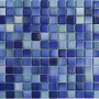 Mosaikmatte Keramik, blau-türkis meliert, 30x30 cm. Quadratische Mosaikfliesen in verschiedenen Blautönen.