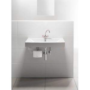 Clage Kleindurchlauferhitzer M3/SNM mit Armatur unter Waschbecken montiert.
