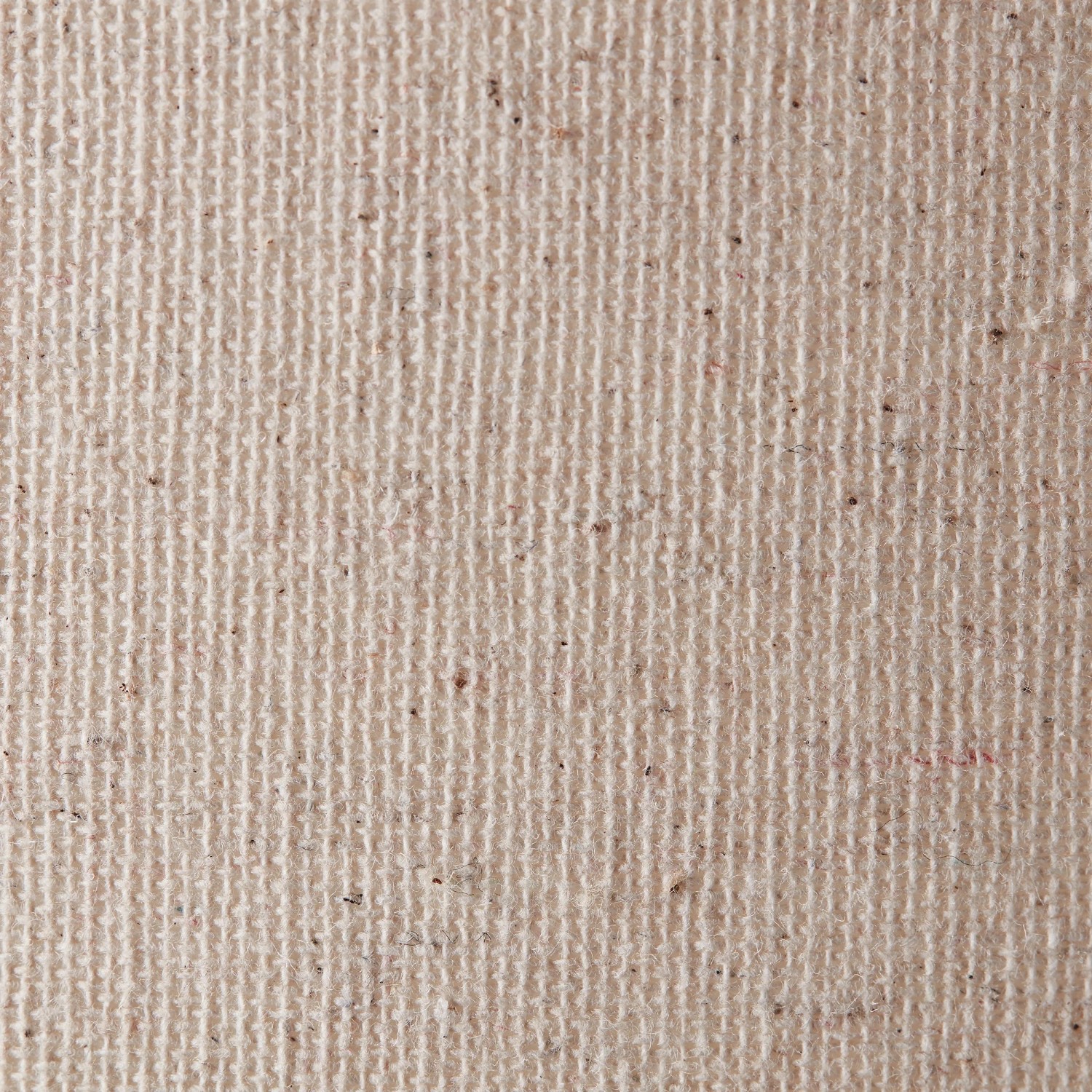 Detailaufnahme des beigen Textilschirms der Brilliant Laraine Tischleuchte.