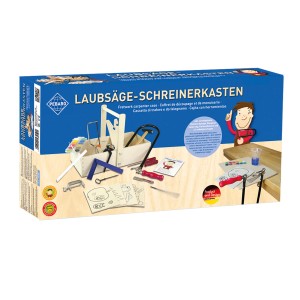 Pebaro Laubsäge-Set in Schreinerkiste mit Werkzeugen und Holzarbeitstisch.