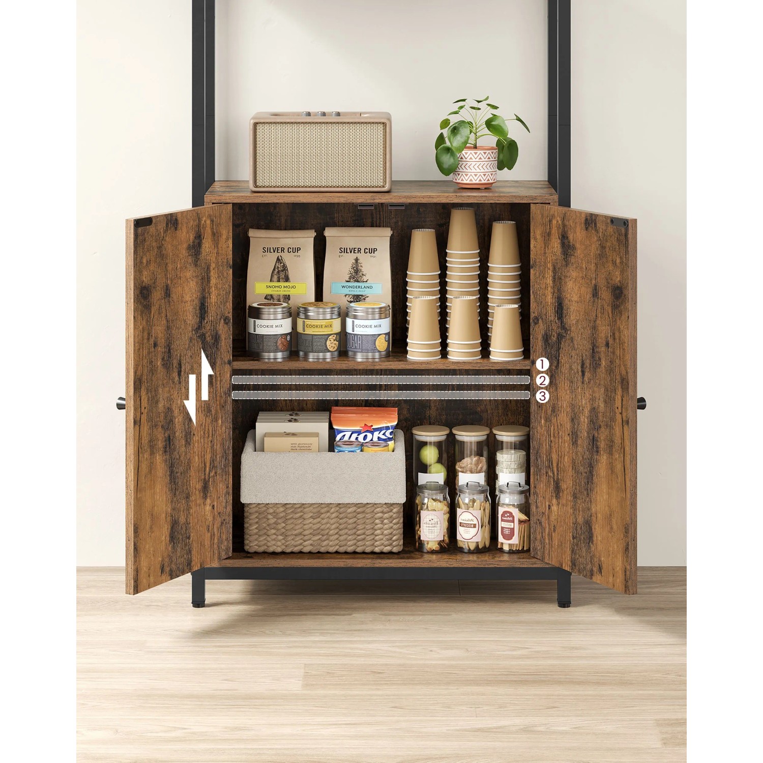 Vasagle Bücherregal, 159,5 cm hoch, braun-schwarz, mit geöffneten Schranktüren und diversen Lebensmitteln.