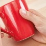 Rote Tasse wird mit Fischer 30 Sekunden Kleber geklebt.