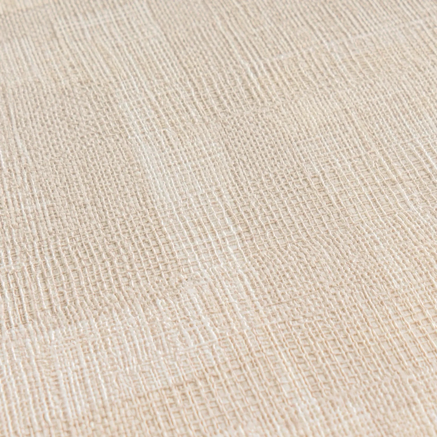 Beige Vliestapete mit Holzblock- und Ethno-Muster von A.S. Creation.