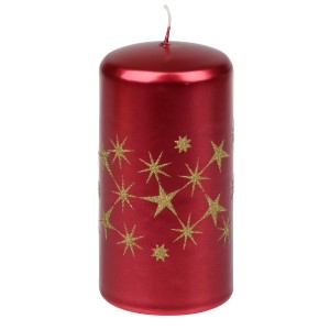 Rubinrote Stumpenkerze mit goldenen Glitzersternen, lackiert, ca. 11 cm hoch.