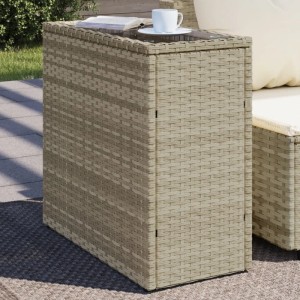 Hellgrauer vidaXL Garten-Beistelltisch aus Rattan mit Glasplatte, 58x27,5x55 cm.
