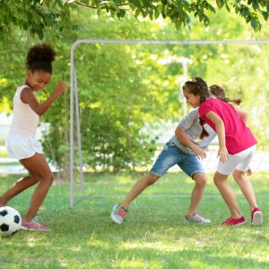 Relaxdays Fußballtor Stahl Weiß Mit Netz 153 cm x 217 cm x 75 cm 5,1 kg