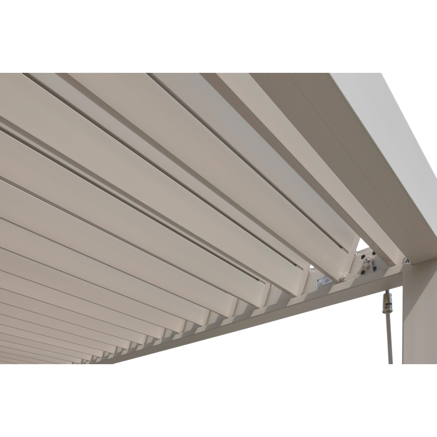 Detailansicht der hellgrauen Mirador Pergola 111 Deluxe (3x4m) mit Lamellendach.