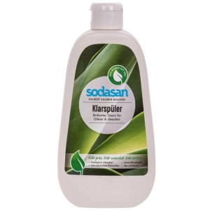 Sodasan Klarspüler 500 ml in weißer Flasche mit grünem Etikett für streifenfreies Geschirr in der Spülmaschine.