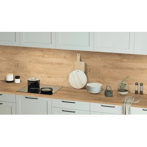 Kaindl Arbeitsplatte Eiche Endgrain Classic, 260 cm, in Küche mit Kochfeld und Zubehör.