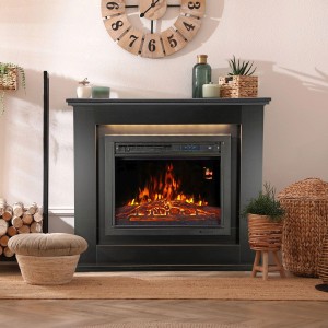 Schwarzer Juskys Elektrokamin mit Heizung und Flammeneffekt im Wohnzimmer.