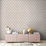 Beige Vliestapete mit 3D-Effekt, geometrischem Muster und Glitzer für stilvolle Wände.