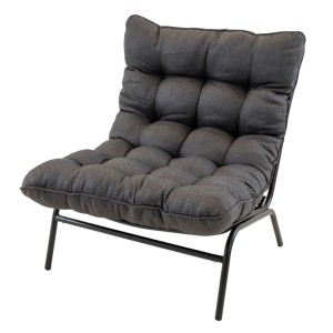 Lesli Relaxsessel Zenzi in Schwarz mit dick gepolsterten, gesteppten Kissen und schwarzem Stahlgestell für Garten & Terrasse.
