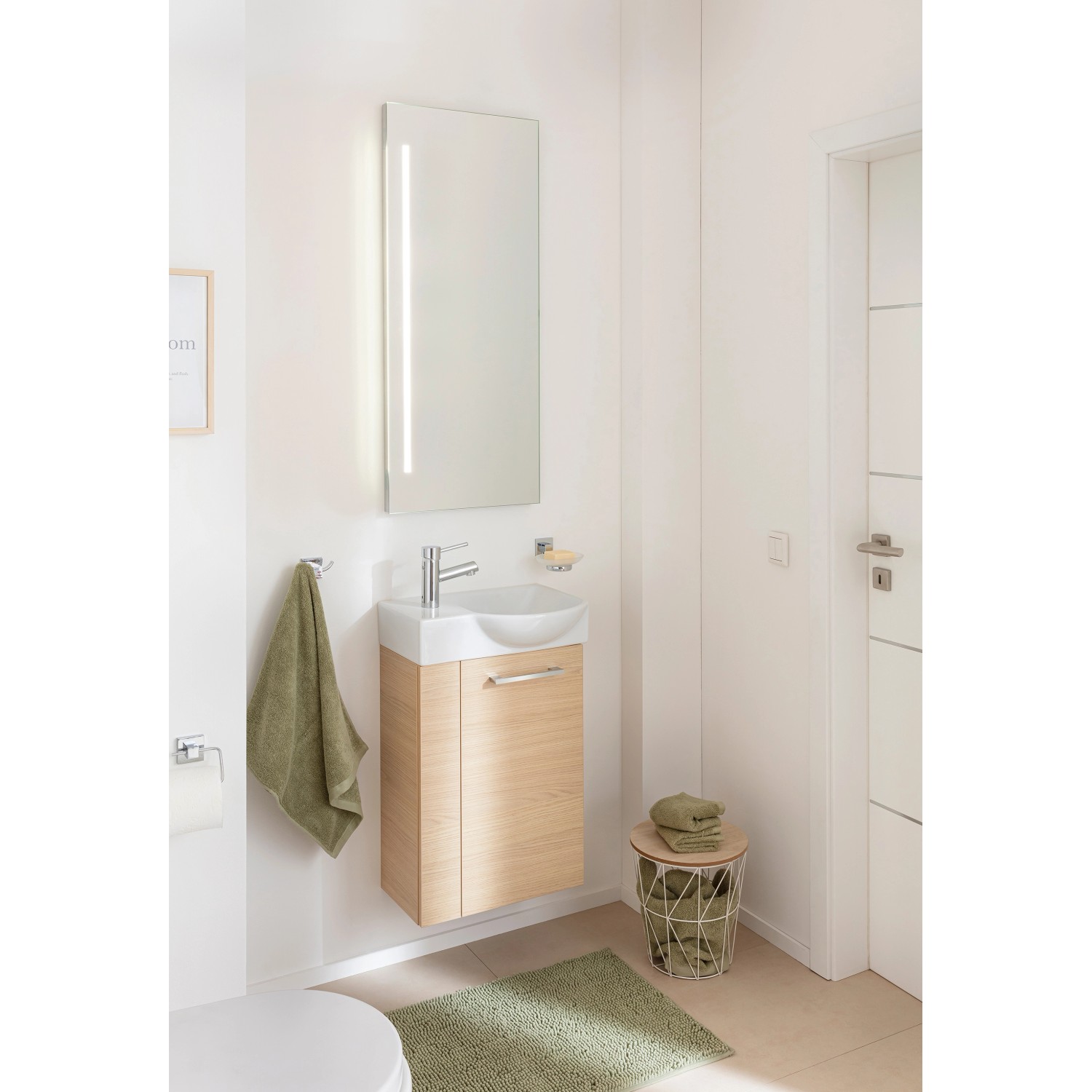 Fackelmann Waschbeckenunterschrank SBC Sandeiche, 44 cm breit, im Badezimmer.