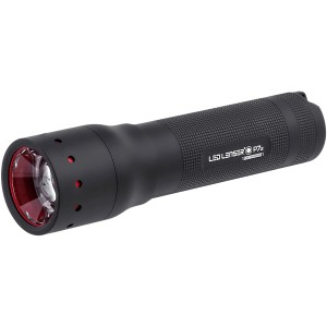 Schwarze Ledlenser T² Taschenlampe mit 240 Lumen Leuchtkraft.