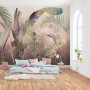 Komar Fototapete Rainforest Mist: Schlafzimmer mit Wandbild von tropischen Pflanzen in Grün und Rosa.