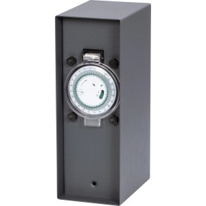 Anthrazitfarbene 2-fach Steckdosensäule IP44 mit Zeitschaltuhr für den Außenbereich.