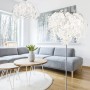 Moderne Reality Pendelleuchte Leavy in Chrom mit Blätter-Design im Wohnzimmer.