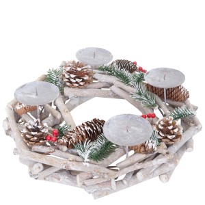 Runder Adventskranz aus Holz (Ø 35cm) mit 4 Kerzenhaltern, geschmückt mit Zapfen und Beeren.