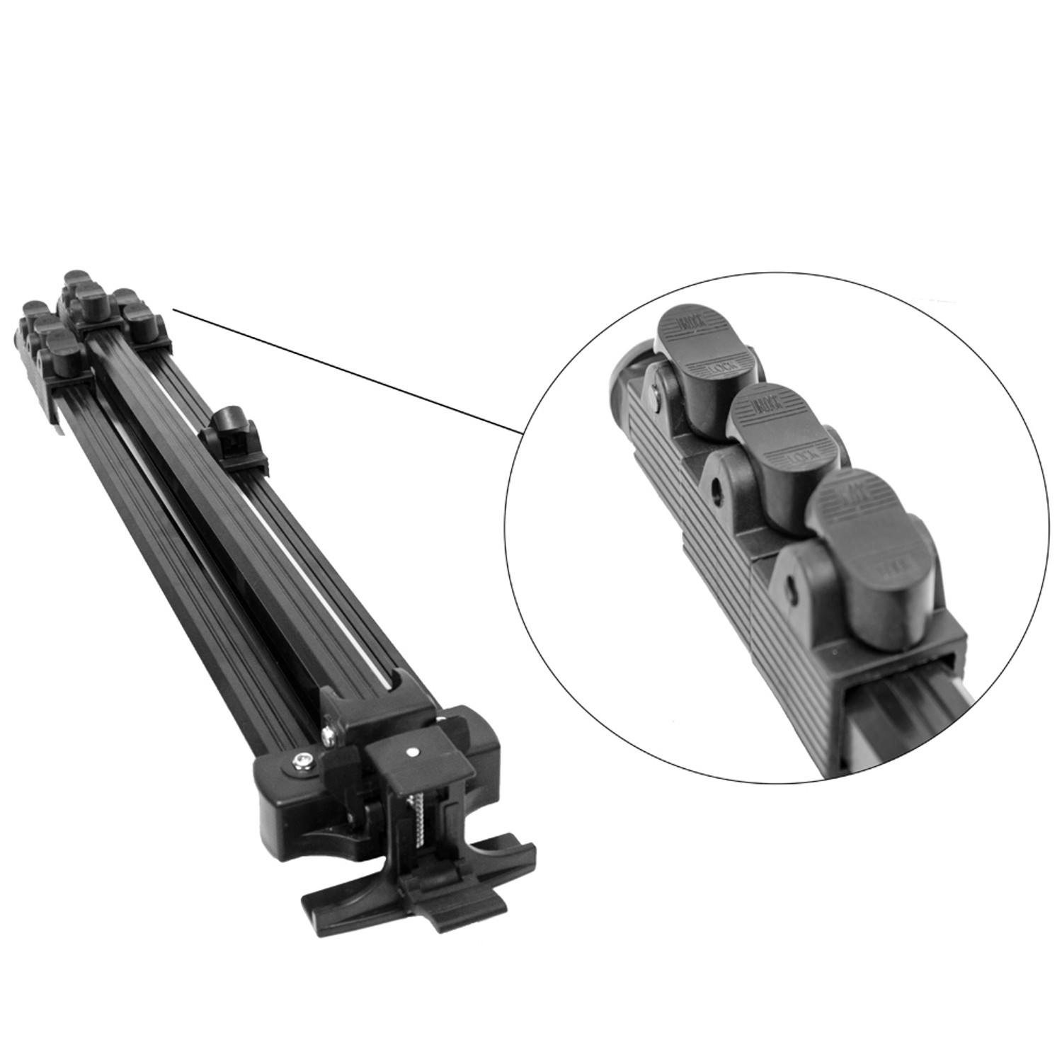 Zusammengeklappte, schwarze eyepower Aluminium Staffelei (58x180cm) mit Detailaufnahme der Beinverschlüsse.