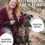 Frau mit Hund an schwarzer, verstellbarer Rudelkönig Hundeleine Frida aus Nylon.
