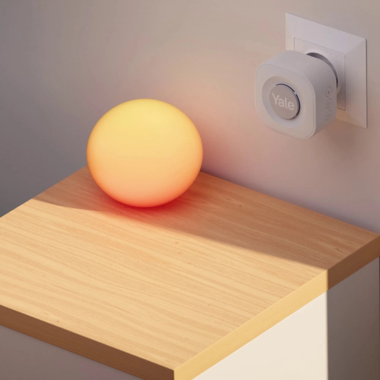 Yale Chime Smart-Camera Türgong für kabellose Video-Türklingel, in Steckdose
