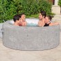 Bestway Lay-Z-Spa ECO Miami Beach AirJet aufblasbarer Whirlpool mit 4 Personen im Garten.