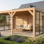 weka Gartenlaube Lumley aus Fichte: Moderne Terrassenüberdachung mit Glaswänden, Flachdach, auf Terrasse.