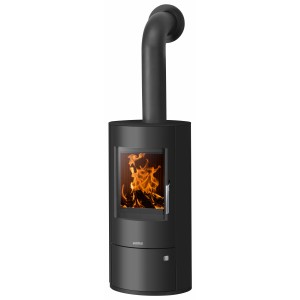 Schwarzer Justus Austin 5 Kaminofen aus Stahl mit Feuer im Brennraum.